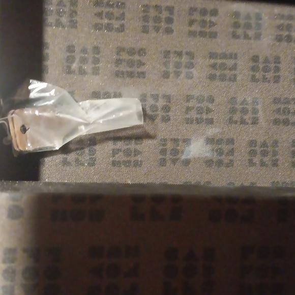 Caboodles hair and makeup hard case key does not work.🙄☹️ - Picture 4 of 5